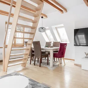 https://rent-like-home-zamoyskiego-ii.zakopanehotels.org